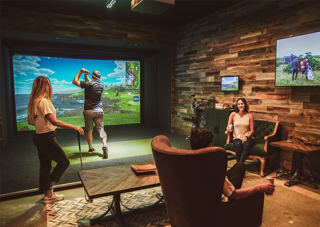 What are the advantages of simulated golf?